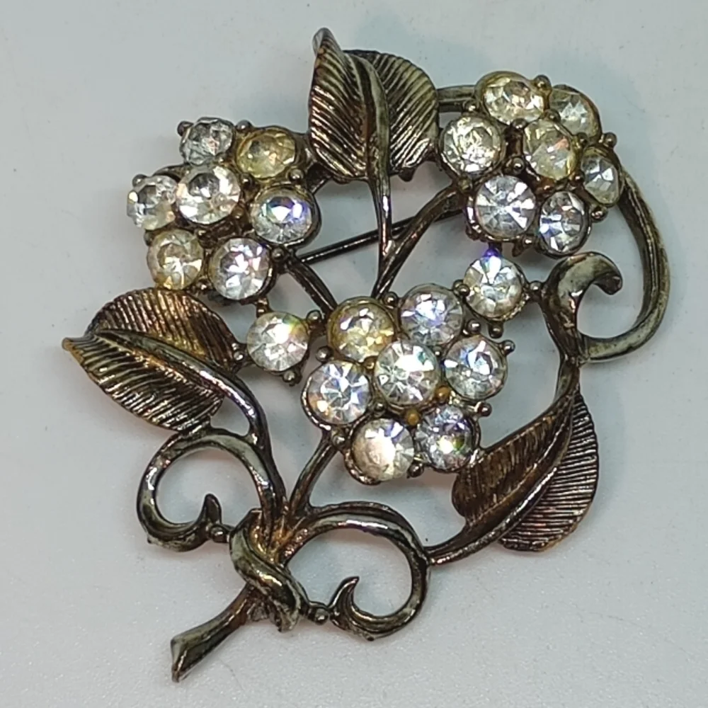 * vintage signed Coro flower bouquet clear rhinestones pin brooch